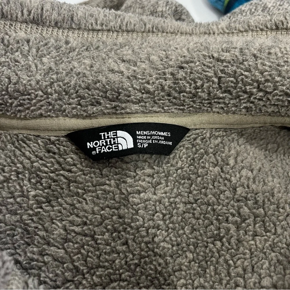 The North Face Men’s 1/4 Zip Pullover Fleece in Gray/Oatmeal Size Small